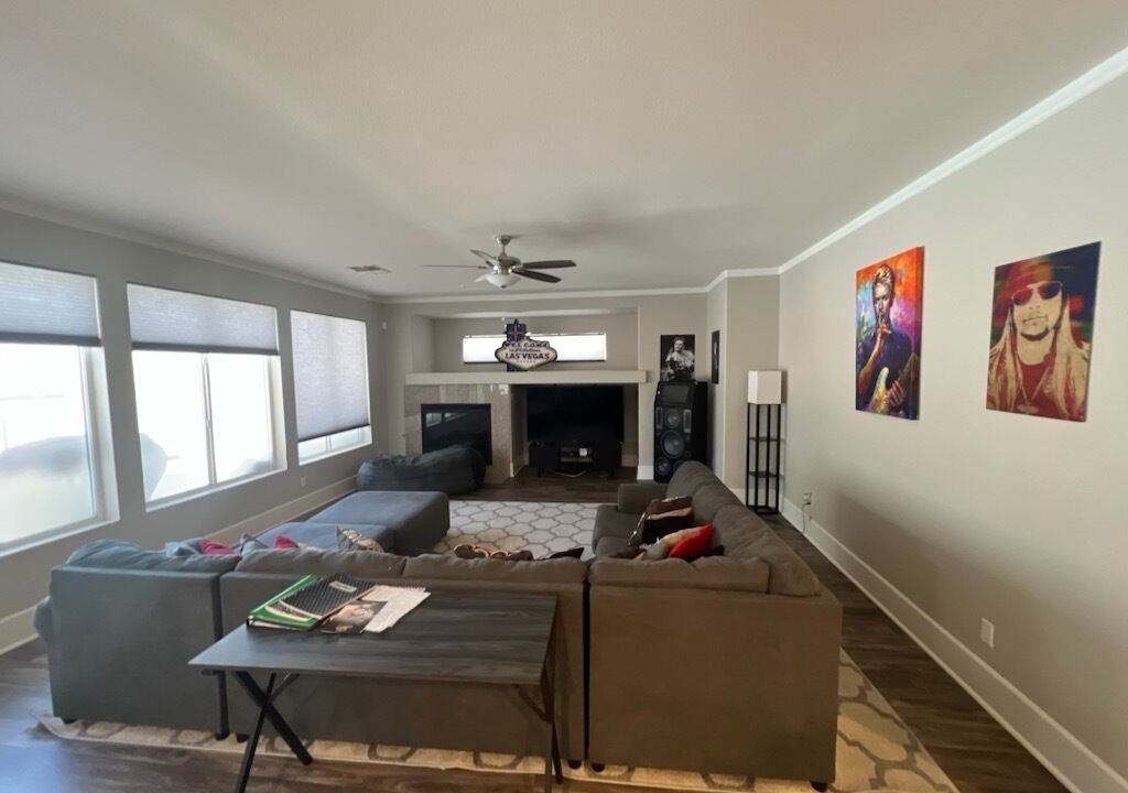 Photo of Livingroom in Sunrise Manor