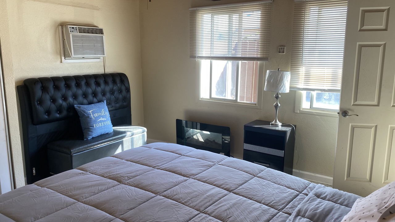 Photo of Bedroom in Lemon Grove