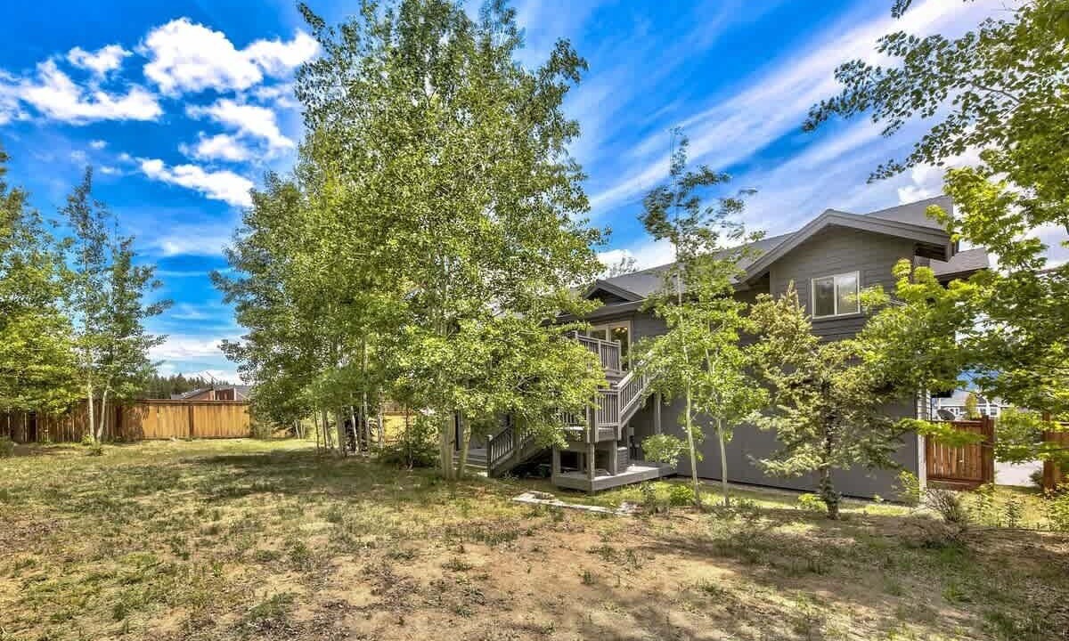 Photo of Outdoor in Mountain View Estates