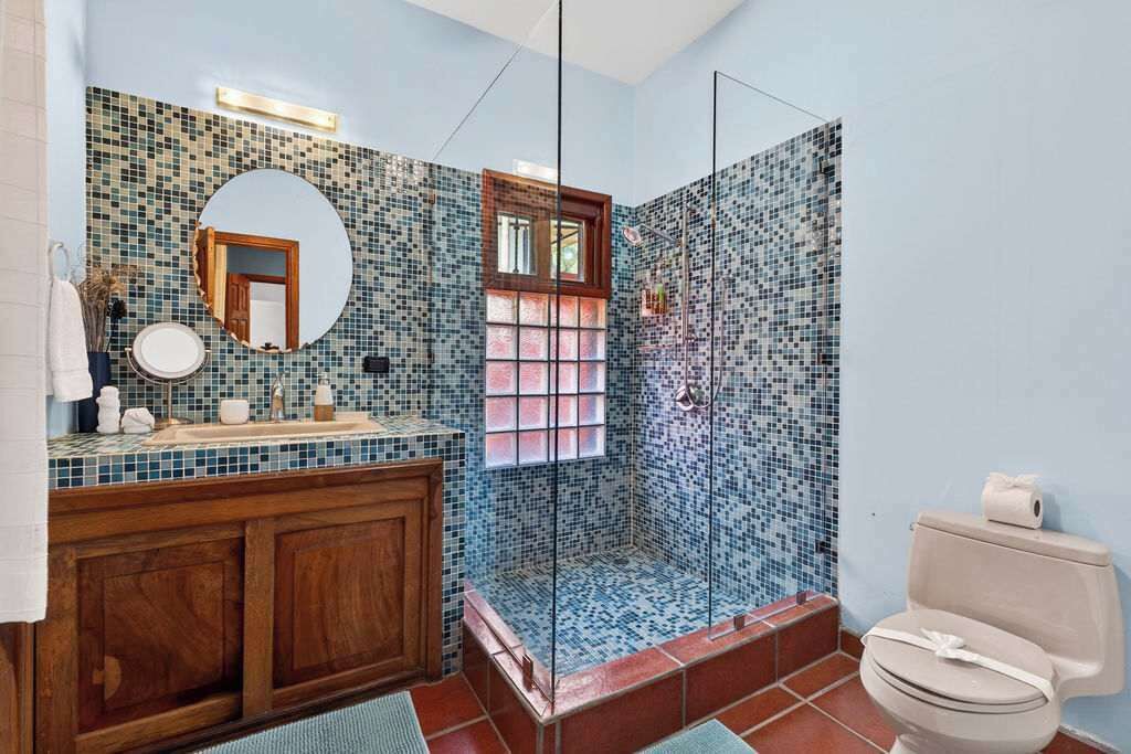 Photo of Bathroom in Potrero