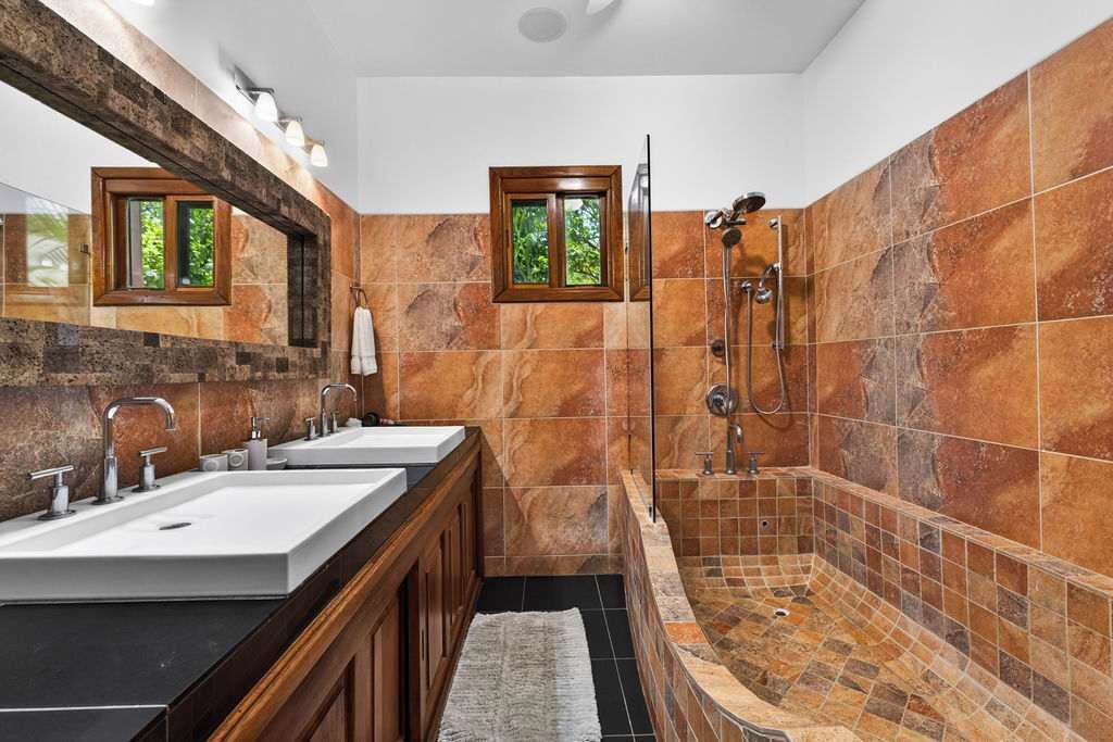 Photo of Bathroom in Potrero