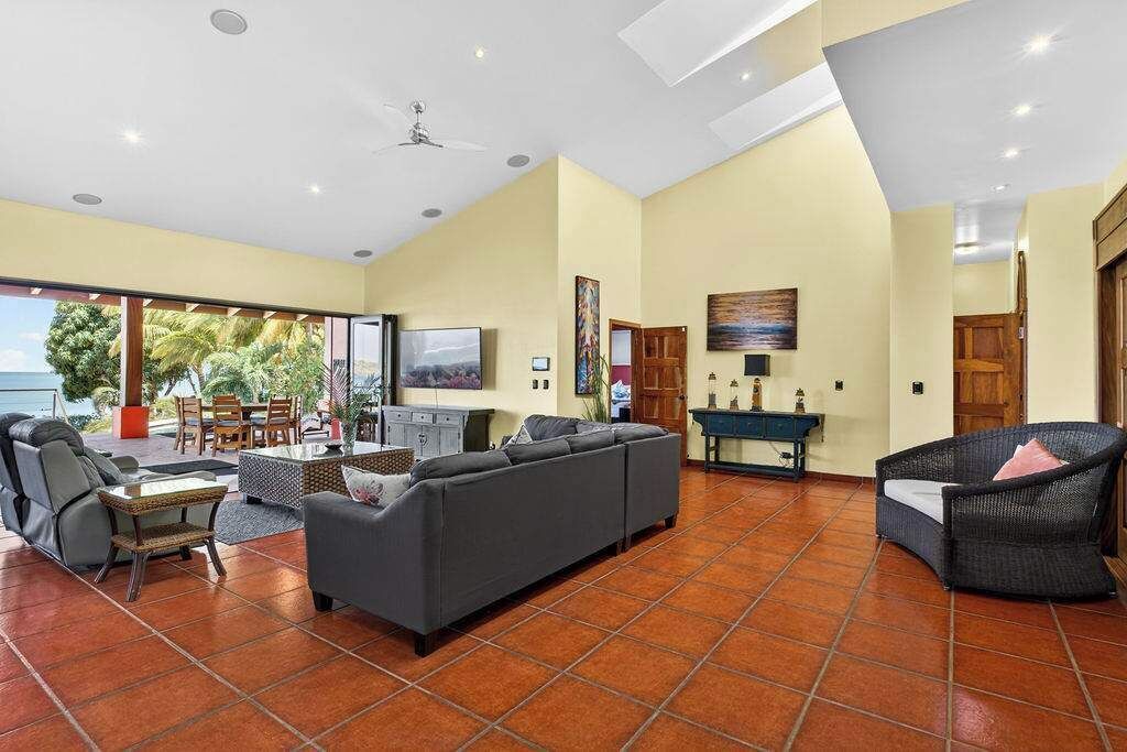 Photo of Livingroom in Potrero