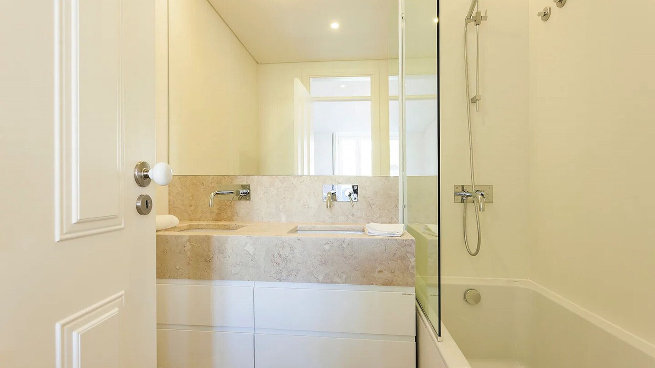 Photo of Bathroom in Alfama