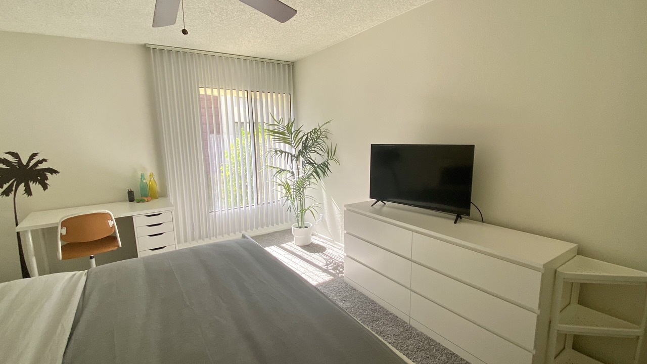 Photo of Bedroom in Deepwell Estates