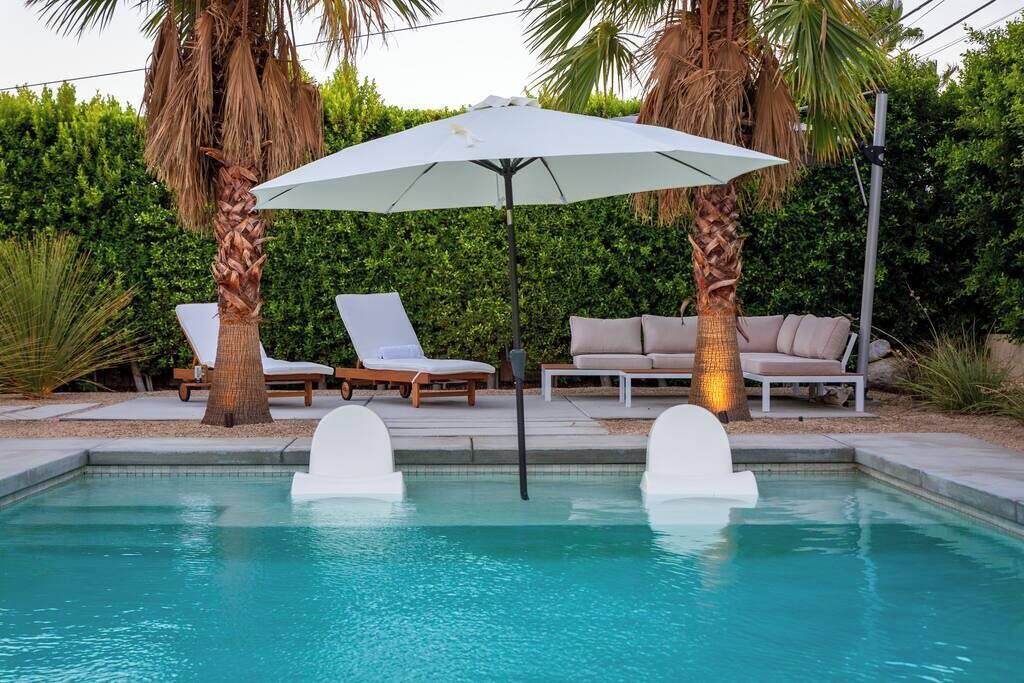 Photo of Outdoor in Racquet Club South