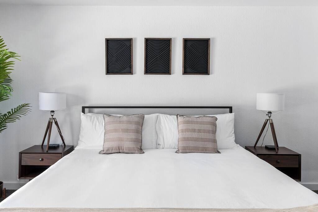 Photo of Bedroom in Racquet Club South