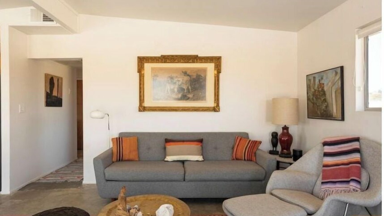 Photo of Livingroom in Landers