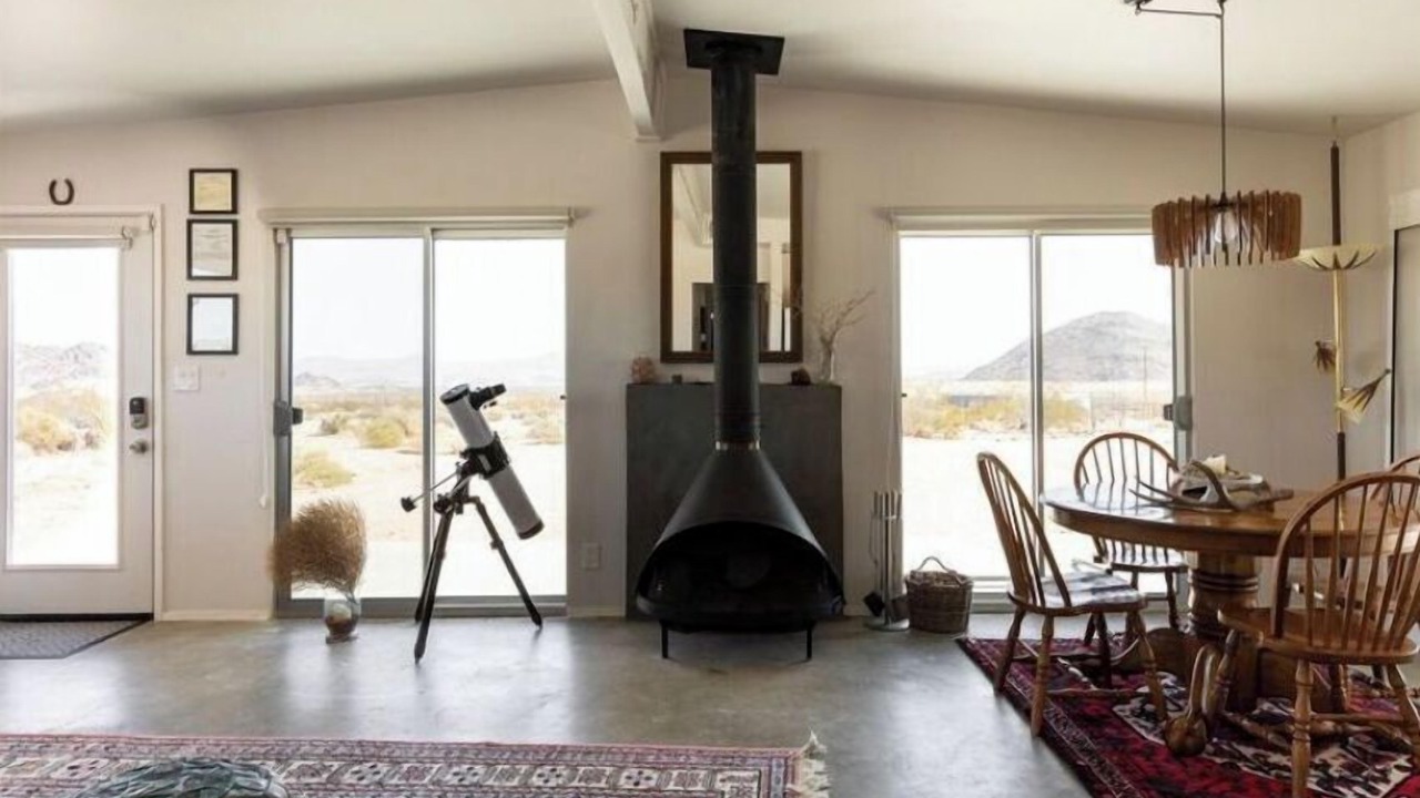 Photo of Livingroom in Landers