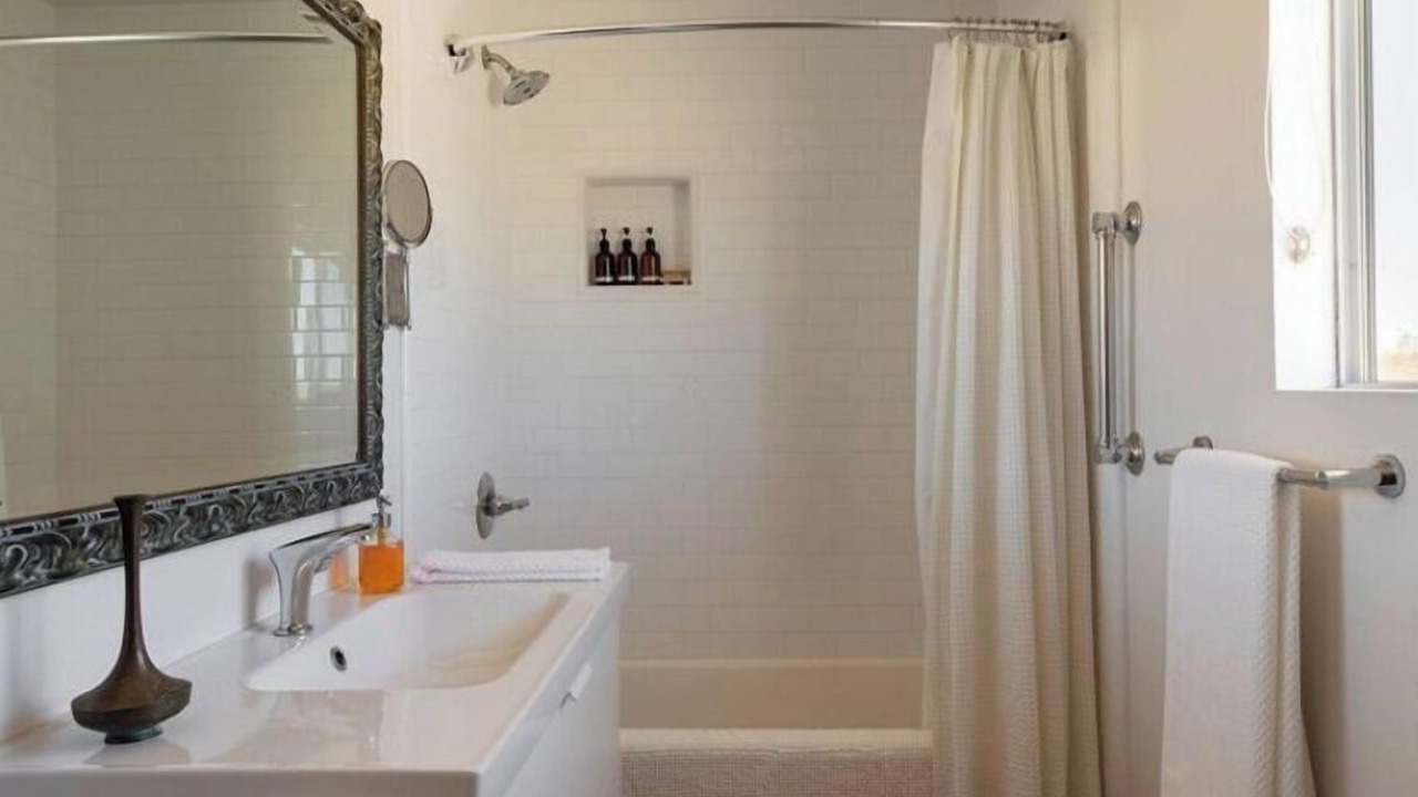Photo of Bathroom in Landers