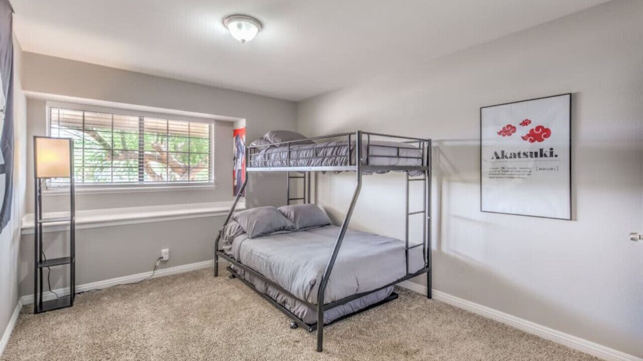 Photo of Bedroom in Sunrise Manor