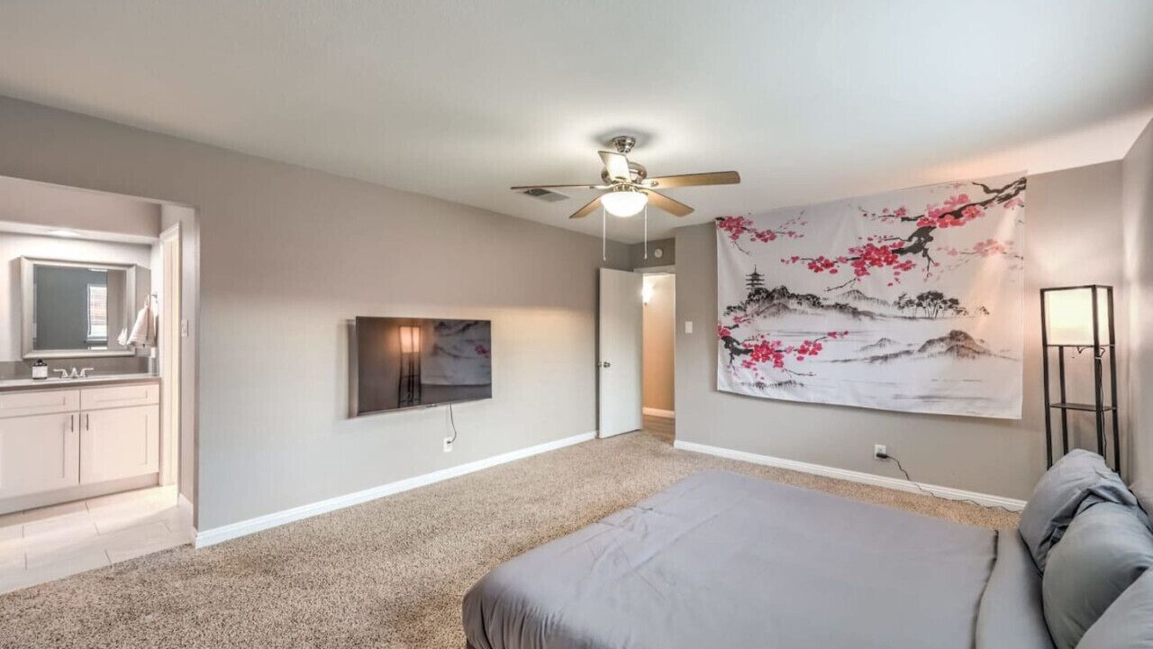 Photo of Bedroom in Sunrise Manor