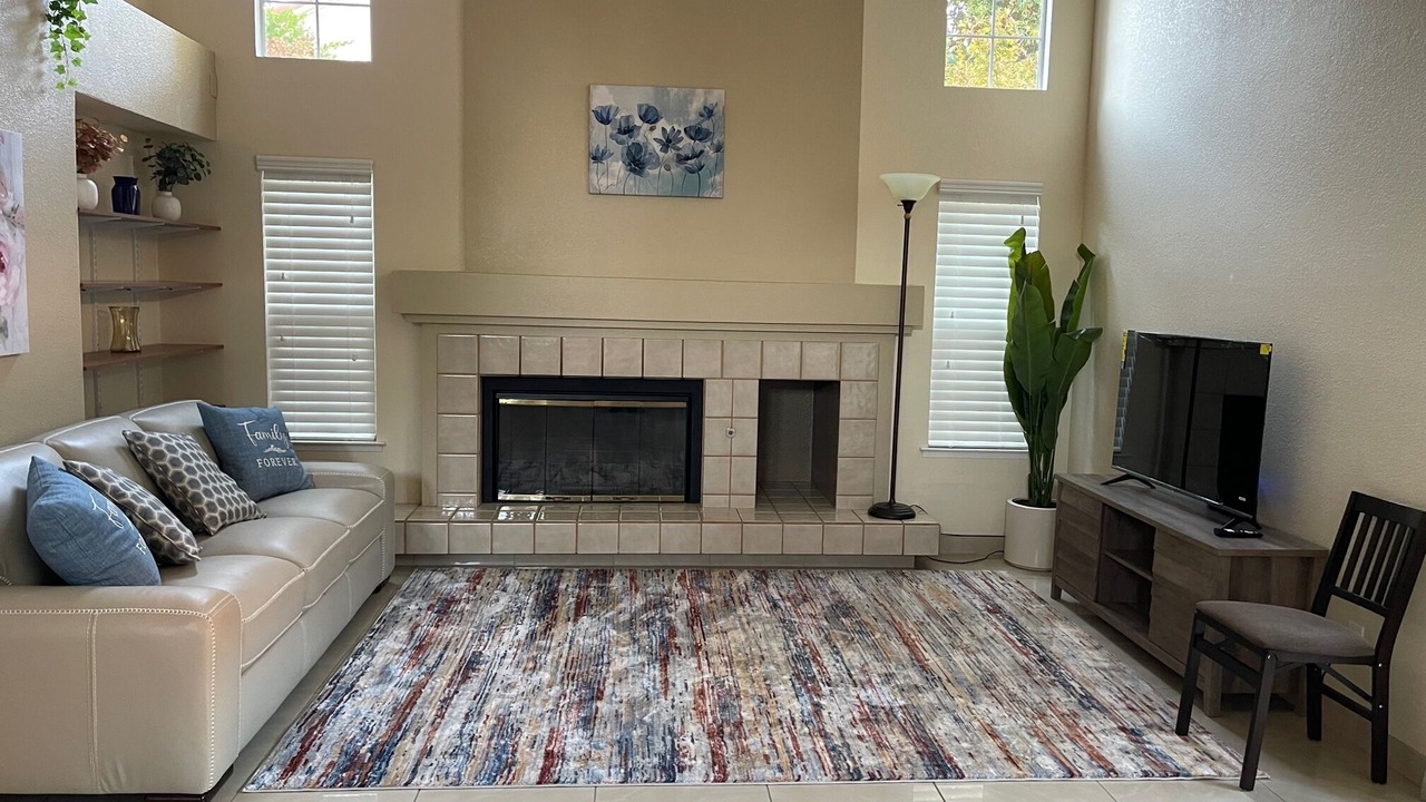 Photo of Livingroom in Raisin