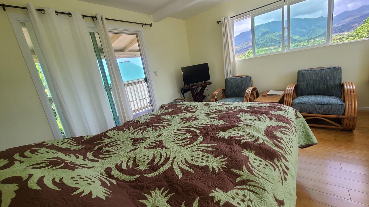 Photo of Bedroom in Waialua