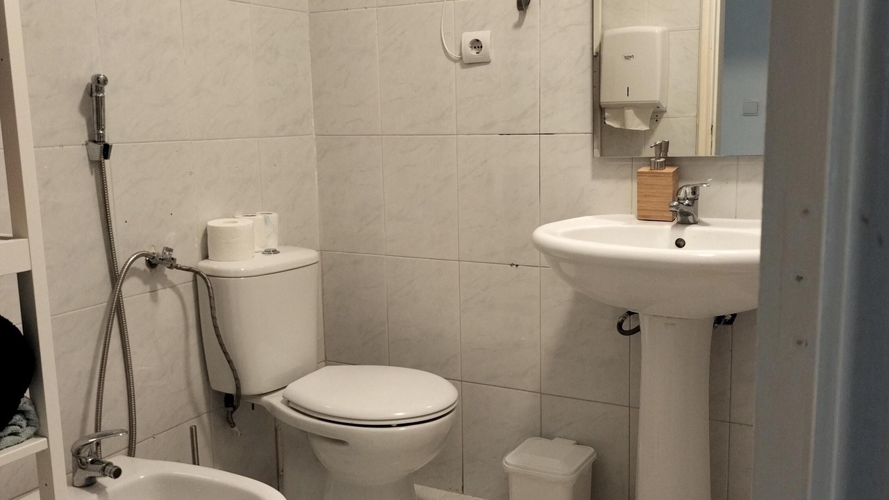 Photo of Bathroom in Corroios