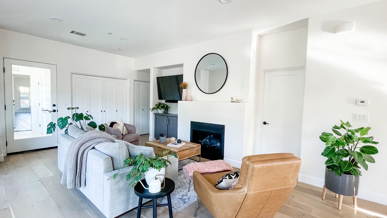 Photo of Livingroom in Downtown