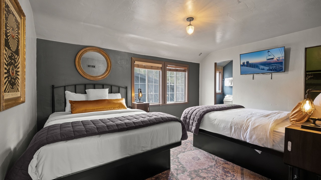 Photo of Bedroom in Big Bear Lake