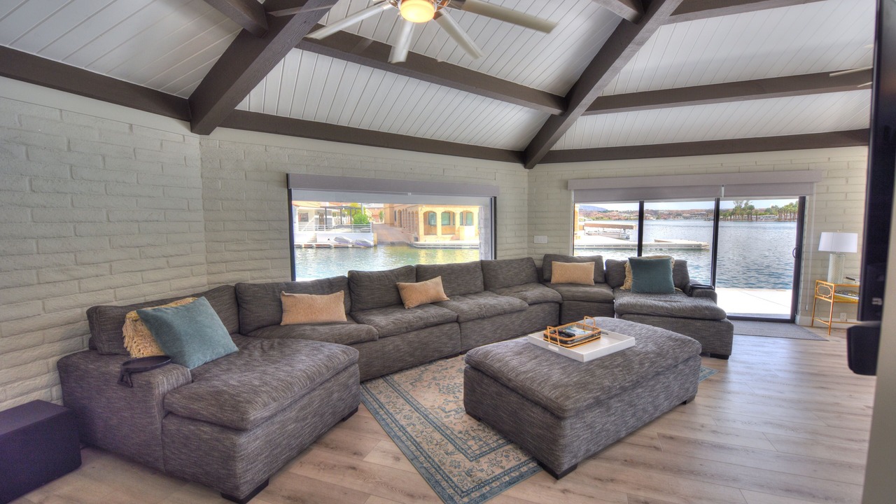 Photo of Livingroom in Moovalya Keys