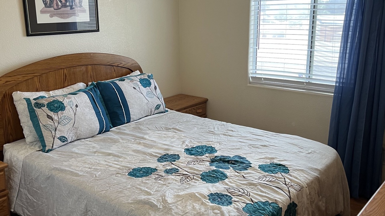 Photo of Bedroom in Sunrise Manor