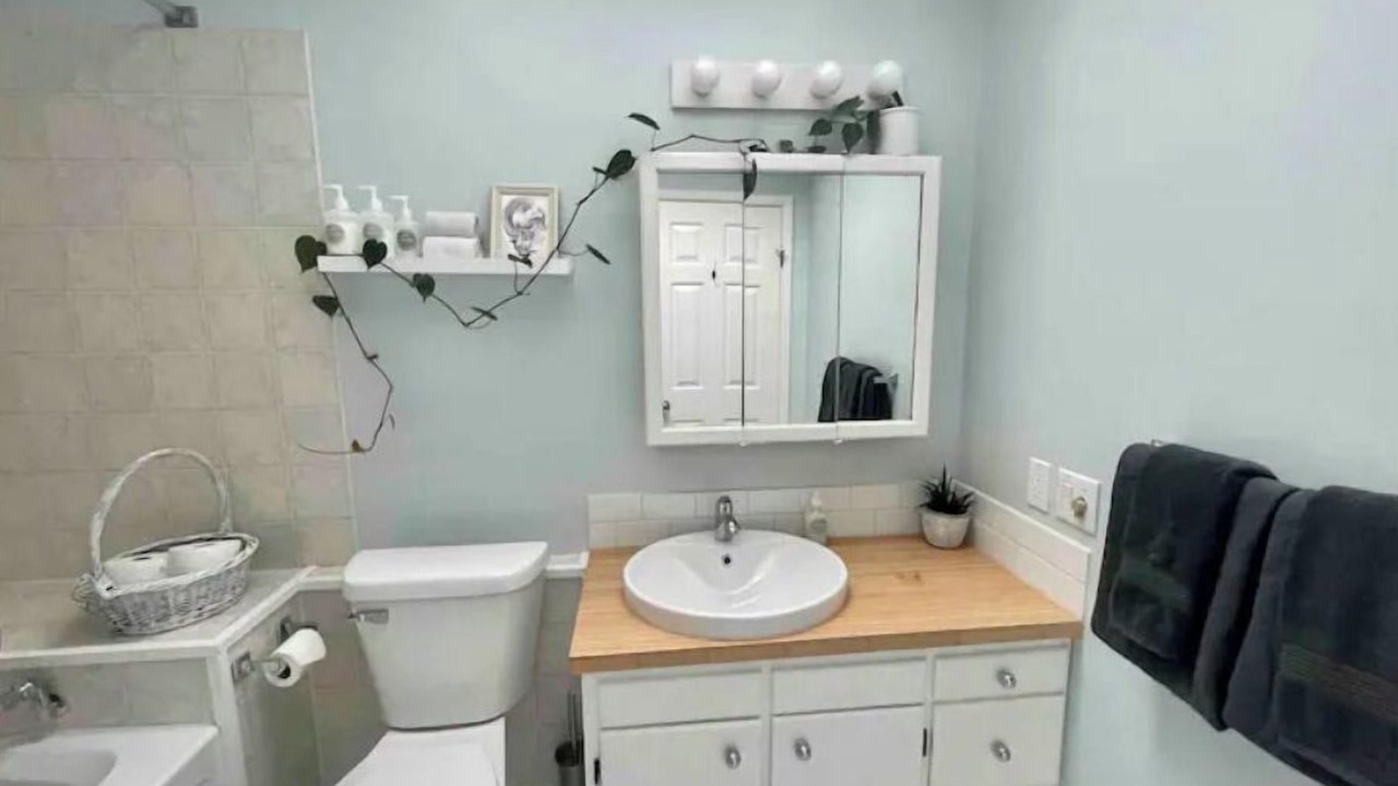 Photo of Bathroom in Ucluelet