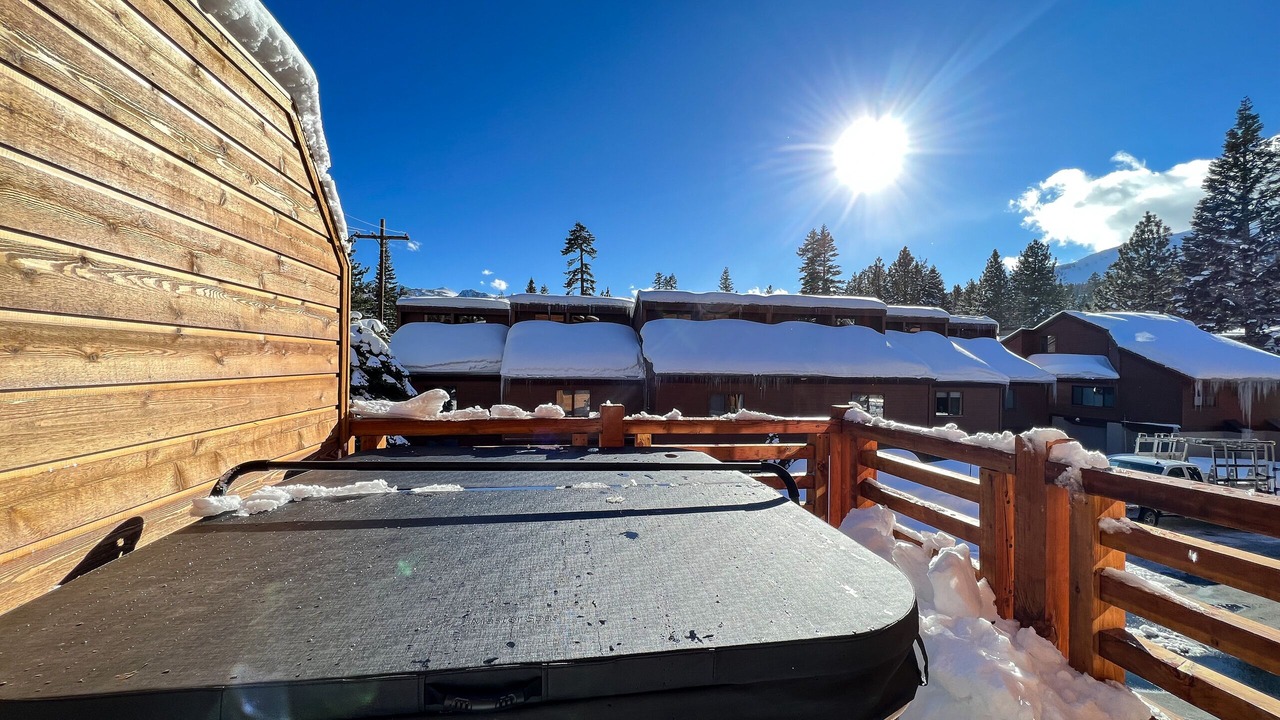 Photo of Outdoor in Mammoth Lakes