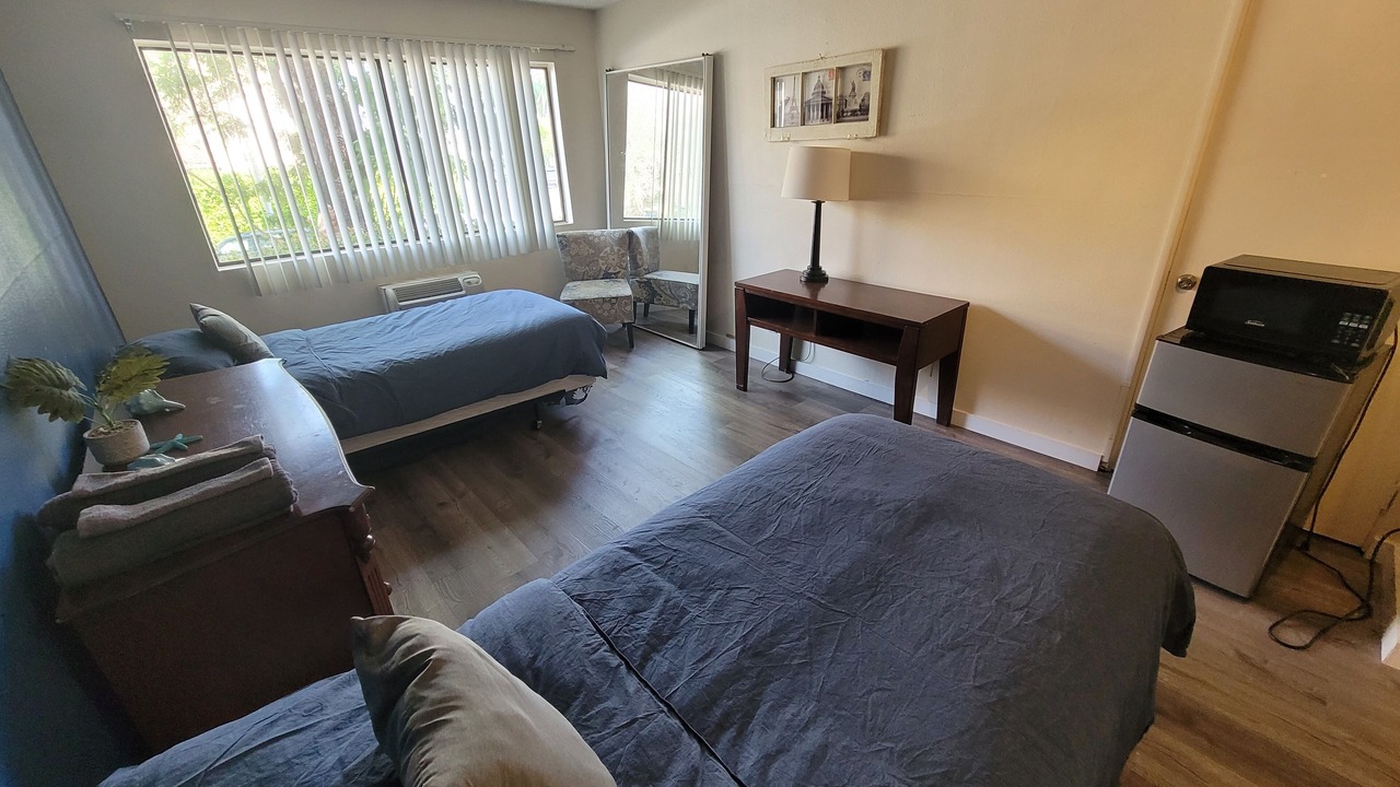 Photo of Bedroom in Beverly Hills