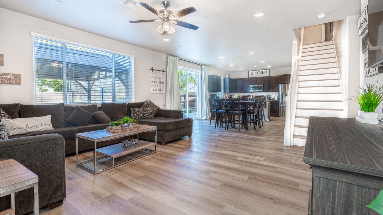 Photo of Livingroom in Roosevelt