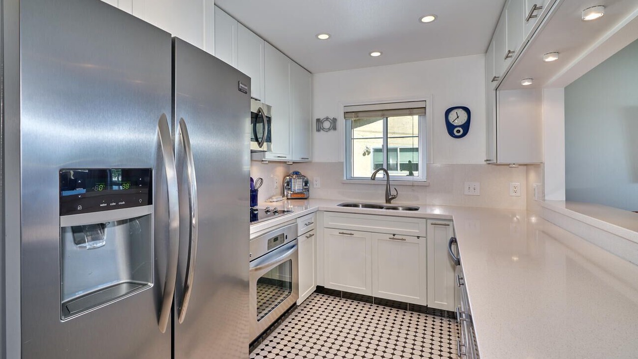 Photo of Kitchen in Tahquitz River Estates