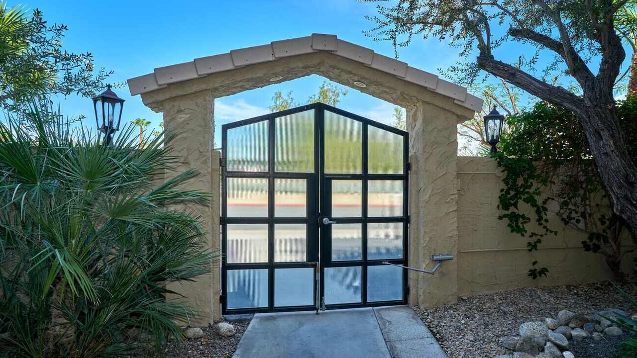 Photo of Outdoor in Tahquitz River Estates