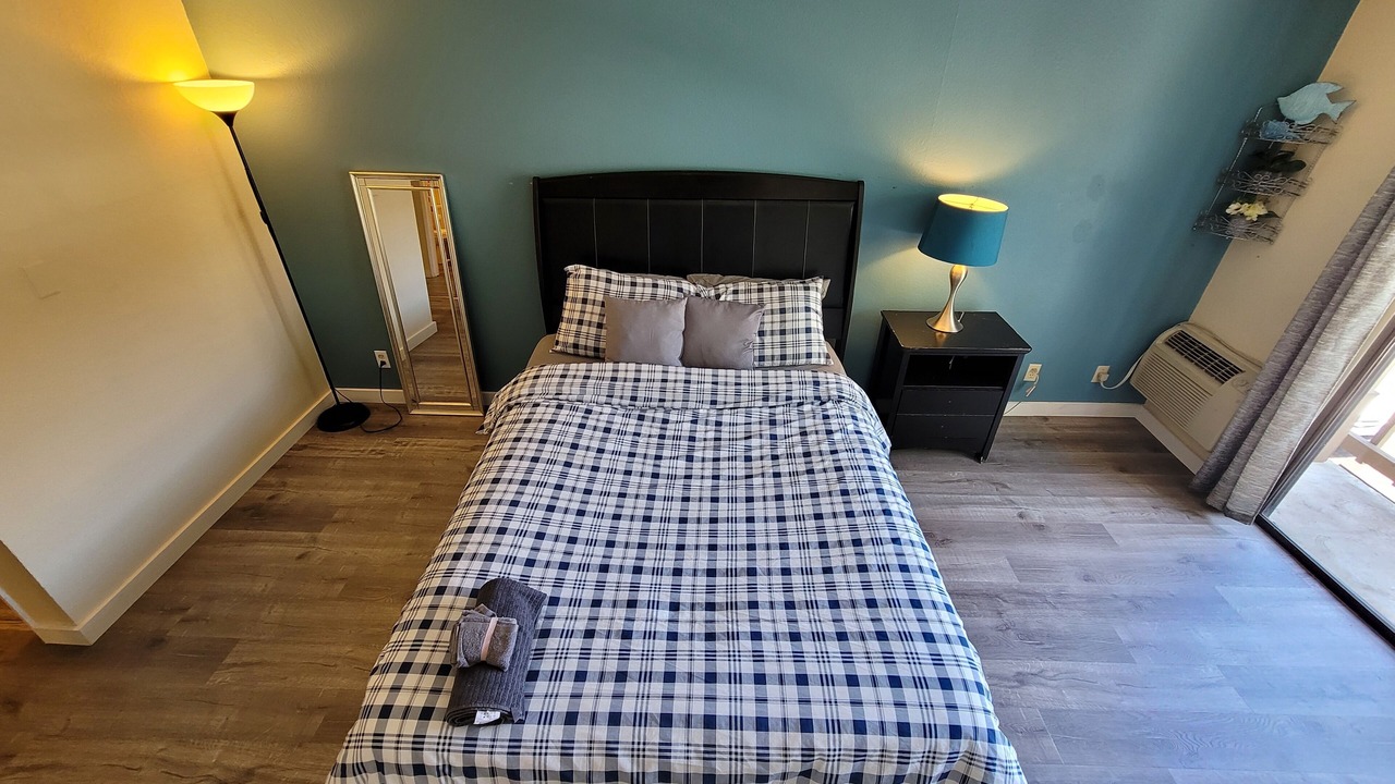 Photo of Bedroom in Beverly Hills