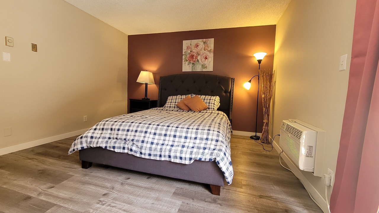 Photo of Bedroom in Beverly Hills