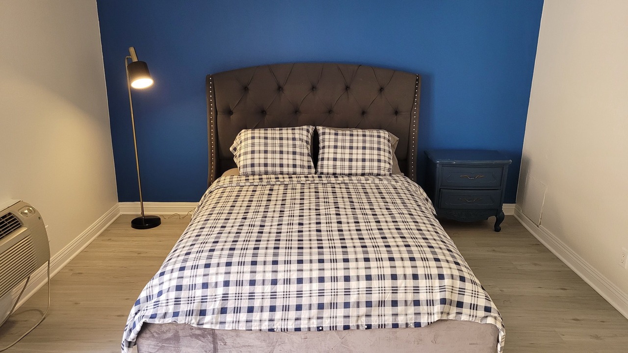 Photo of Bedroom in Beverly Hills