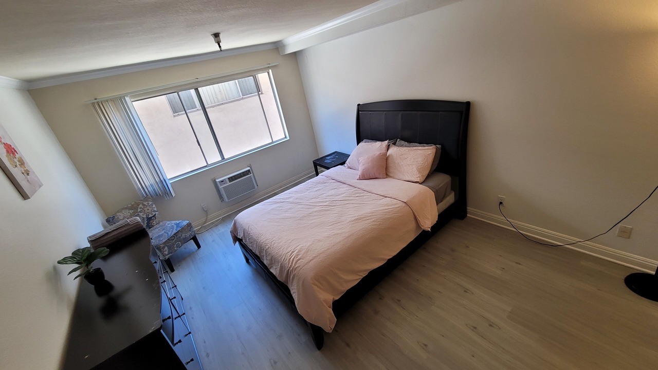 Photo of Bedroom in Beverly Hills