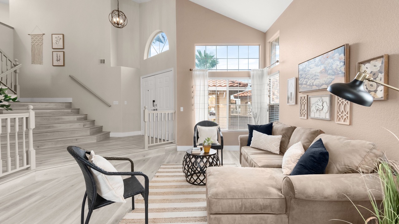 Photo of Livingroom in Spring Valley