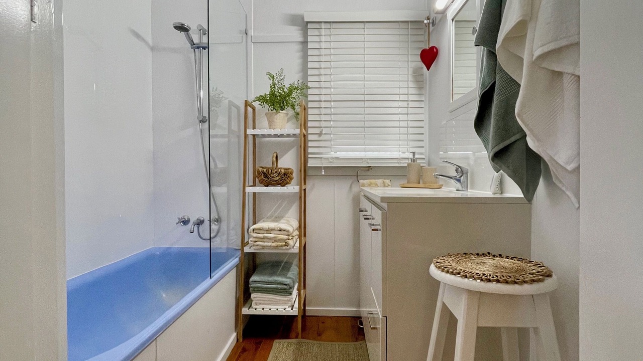 Photo of Bathroom in Mermaid Beach