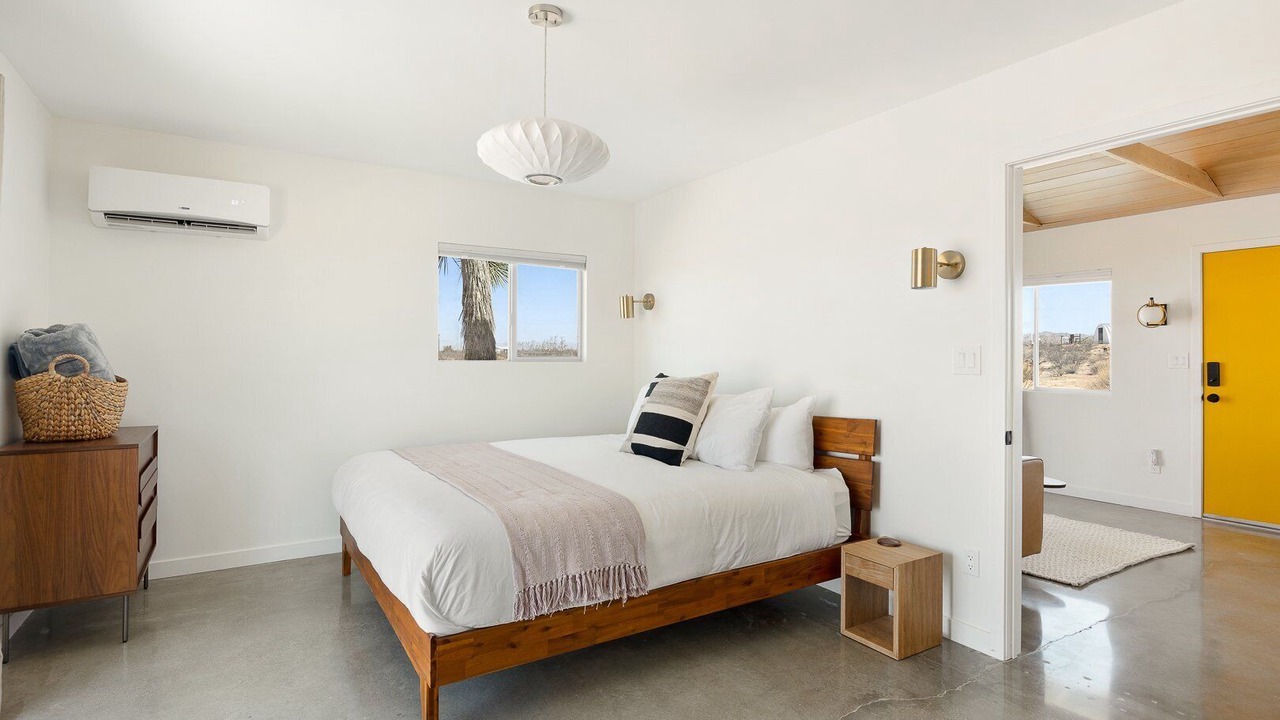 Photo of Bedroom in Landers