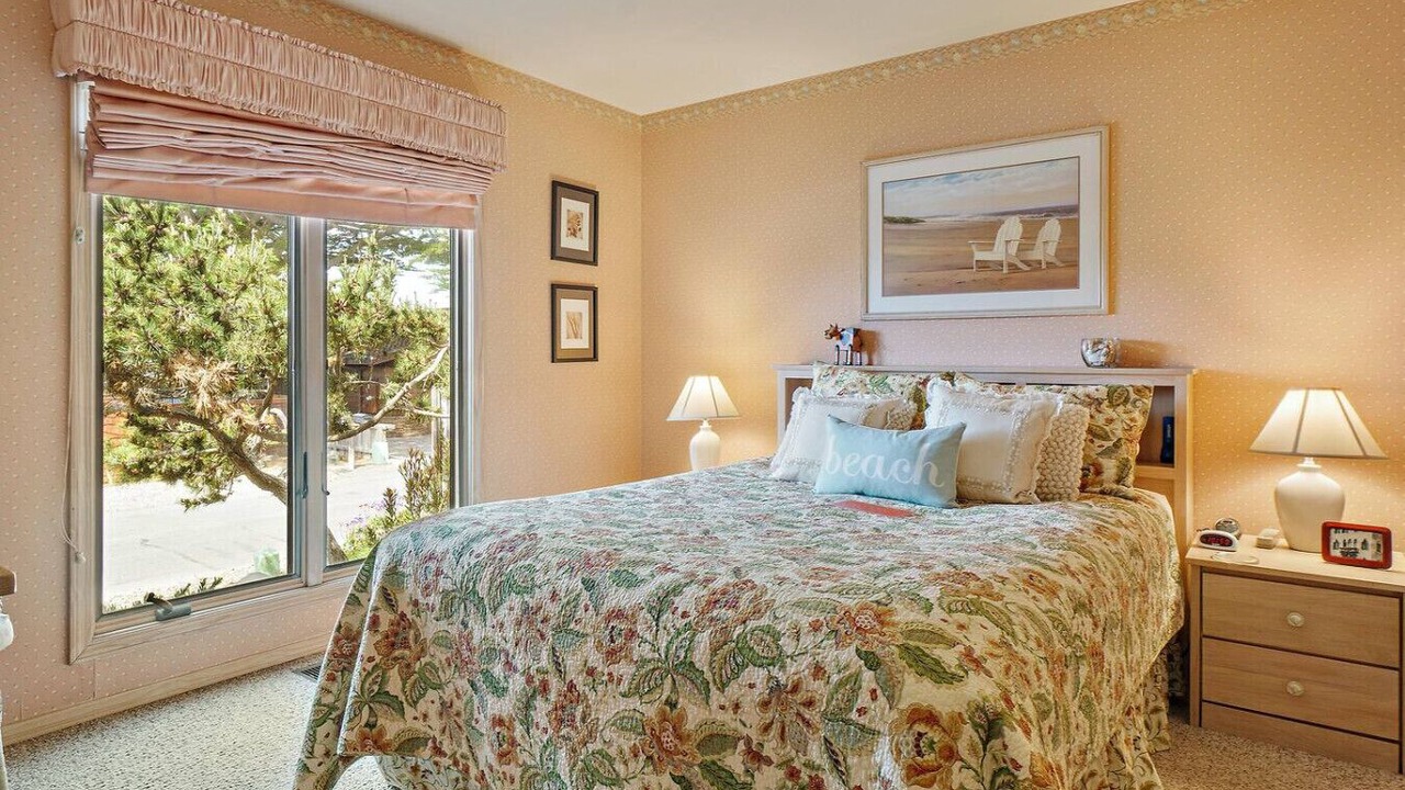 Photo of Bedroom in Marine Terrace