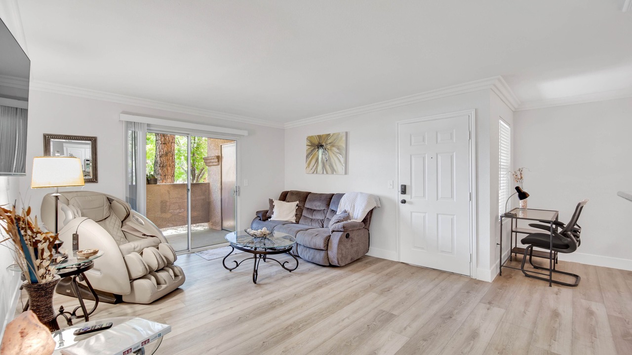 Photo of Livingroom in Summerlin