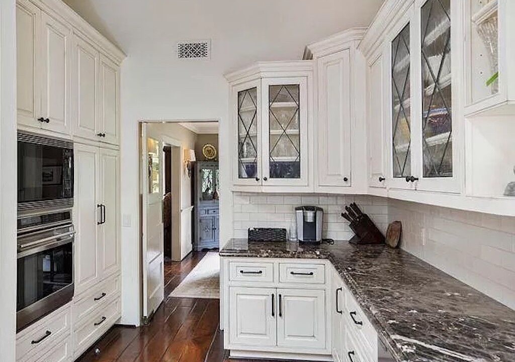 Photo of Kitchen in Hedgerow