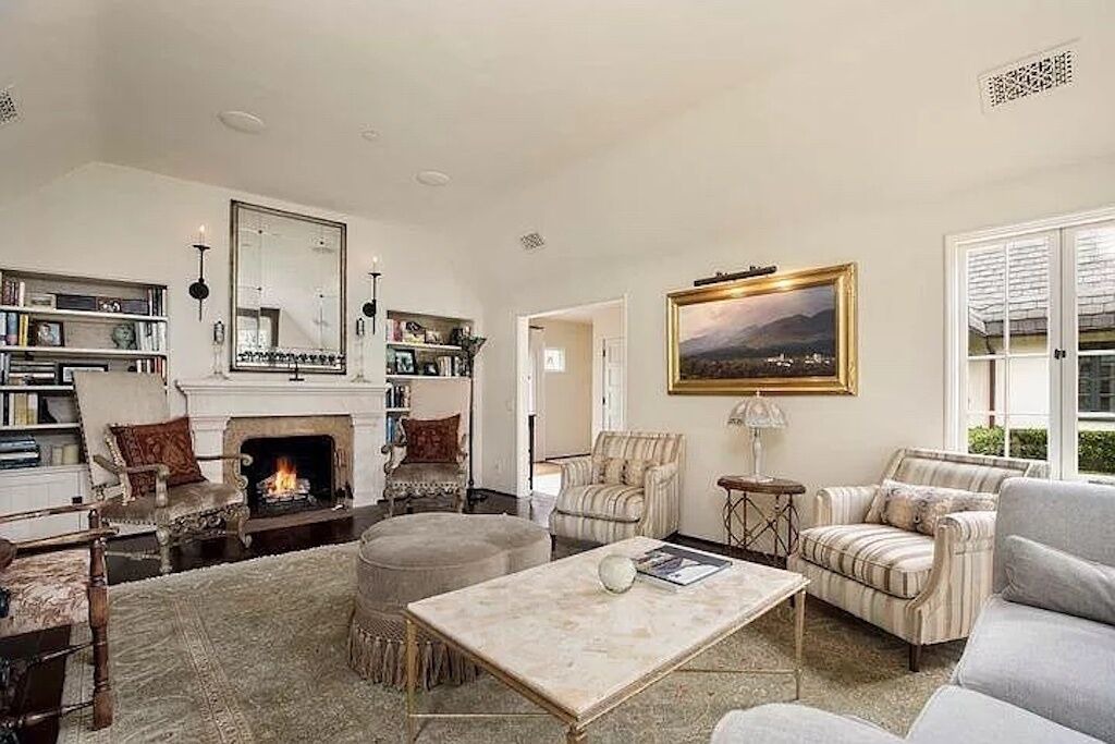 Photo of Livingroom in Hedgerow