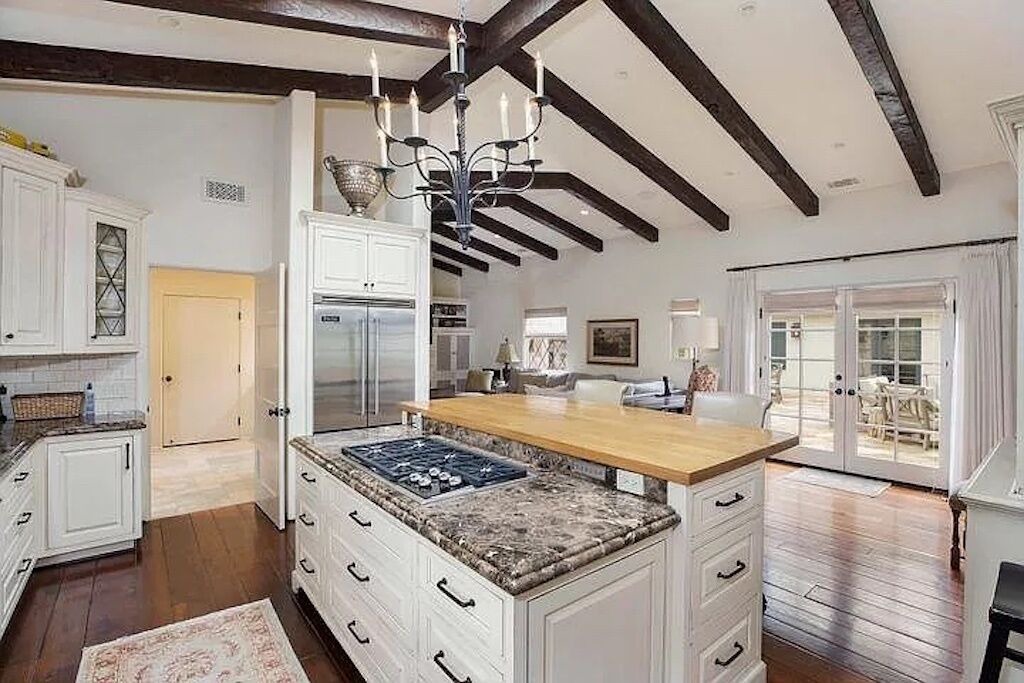 Photo of Kitchen in Hedgerow