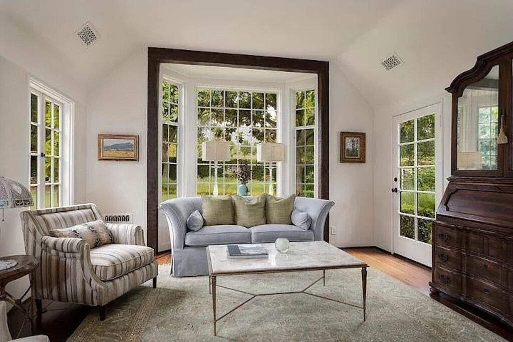 Photo of Livingroom in Hedgerow
