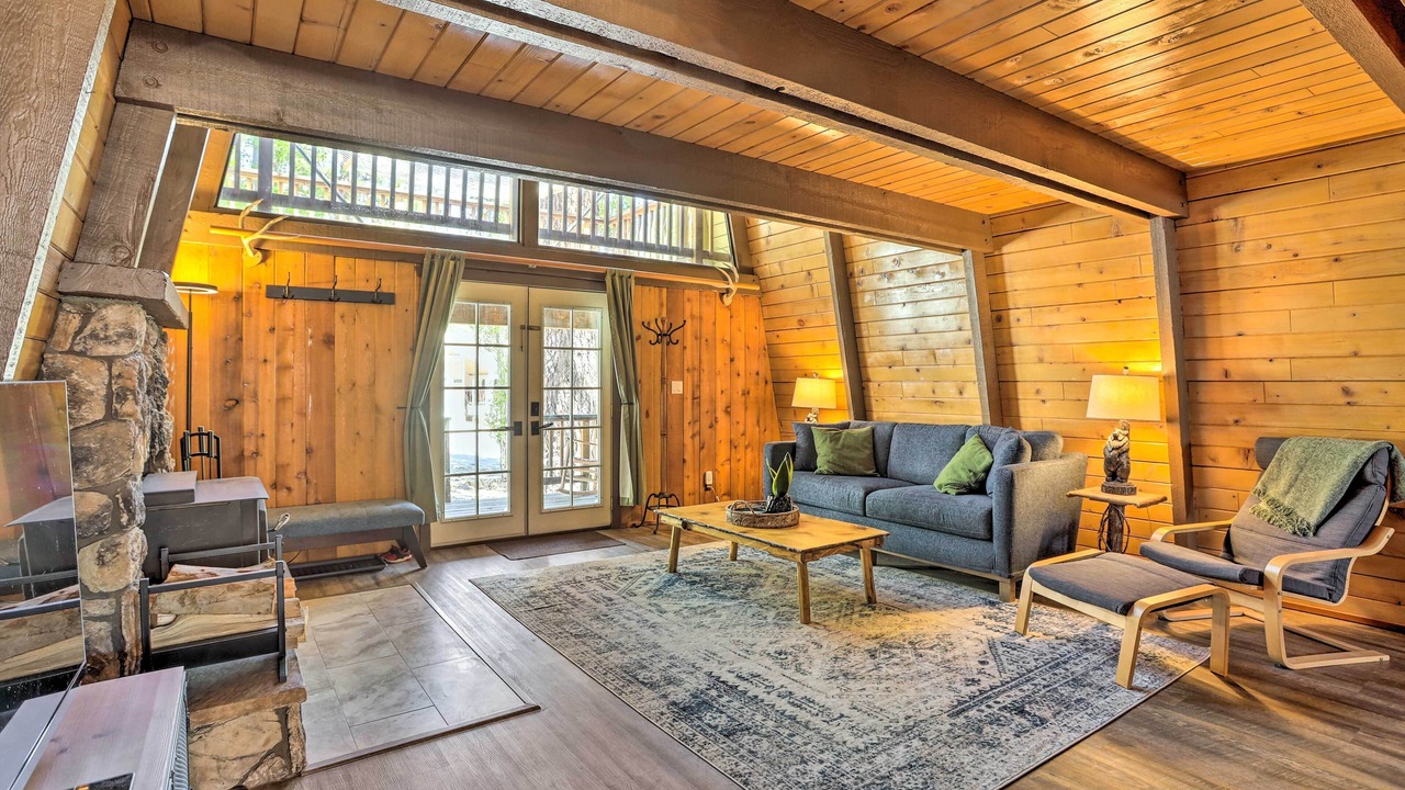 Photo of Livingroom in Big Bear Lake