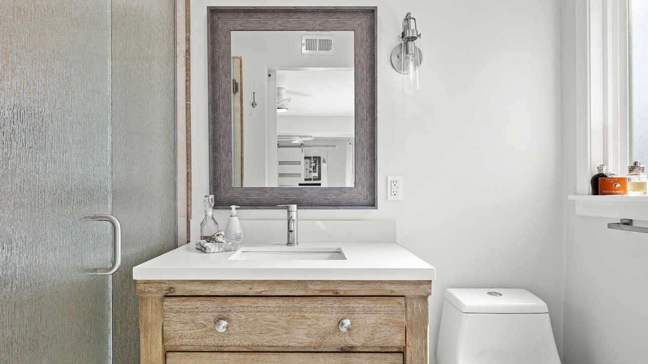 Photo of Bathroom in Carpinteria