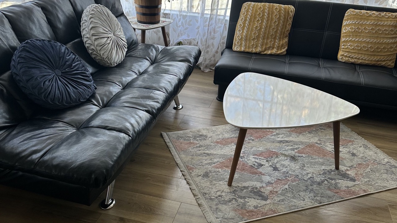 Photo of Livingroom in Frazier Park