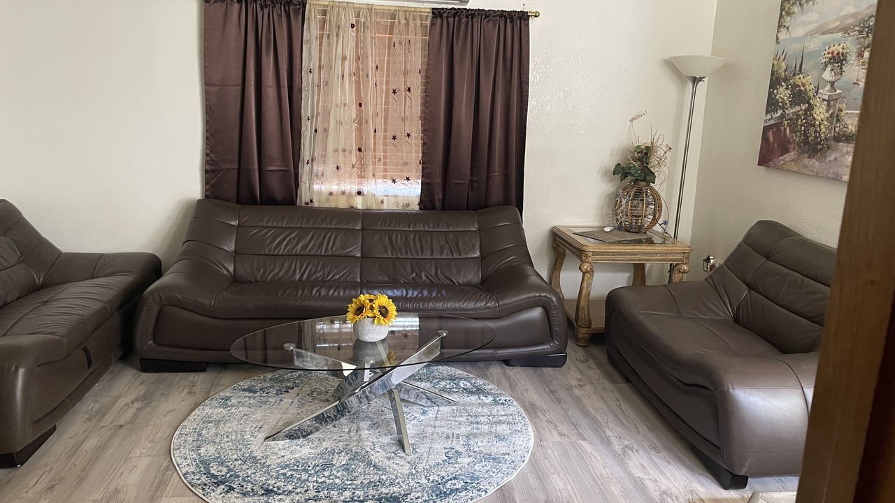 Photo of Livingroom in Frazier Park