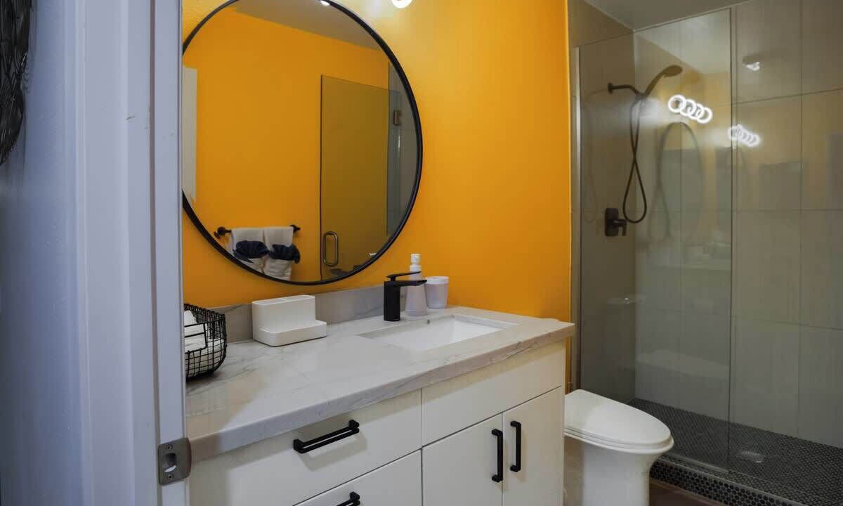 Photo of Bathroom in Araby