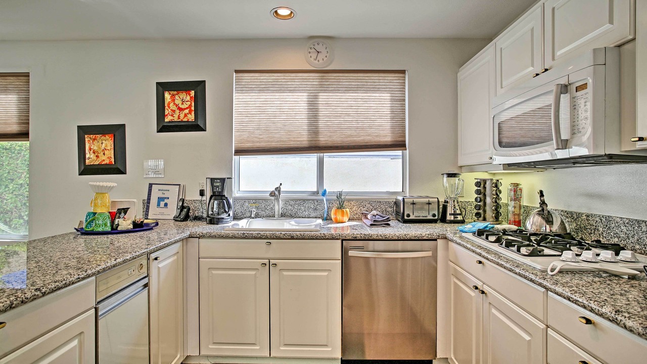 Photo of Kitchen in Cathedral City