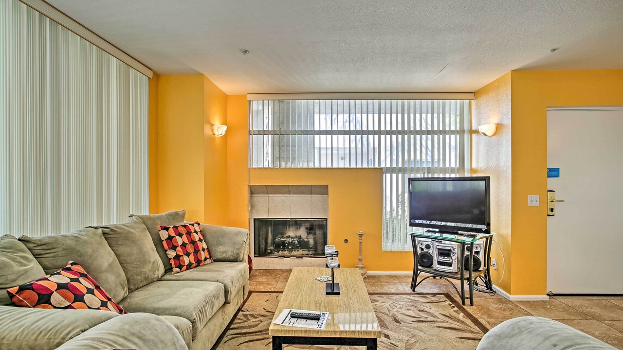 Photo of Livingroom in Cathedral City