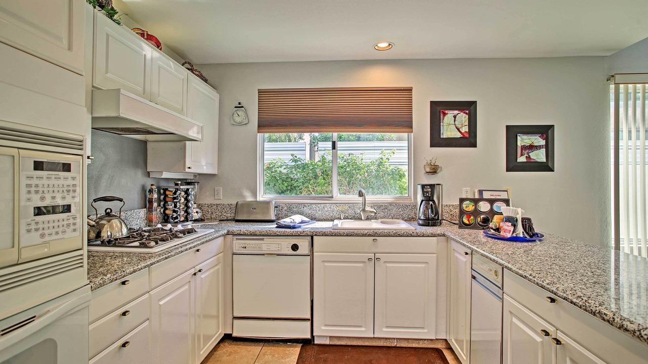 Photo of Kitchen in Cathedral City
