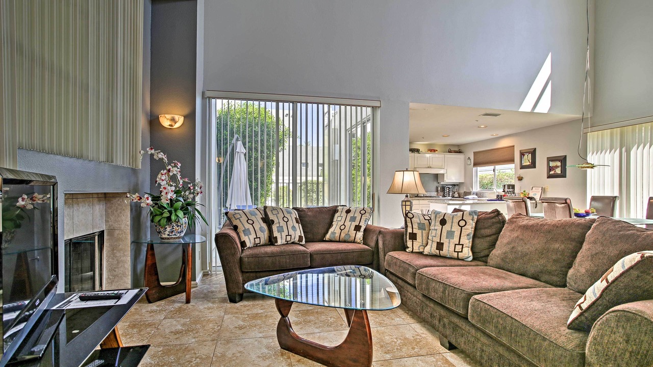 Photo of Livingroom in Cathedral City